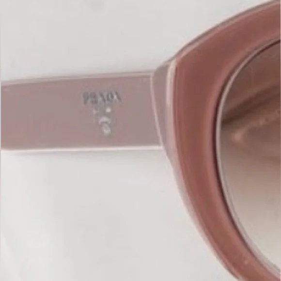 Prada Logo Pink Oversized Cat-Eye Sunglasses - Picture 3 of 13